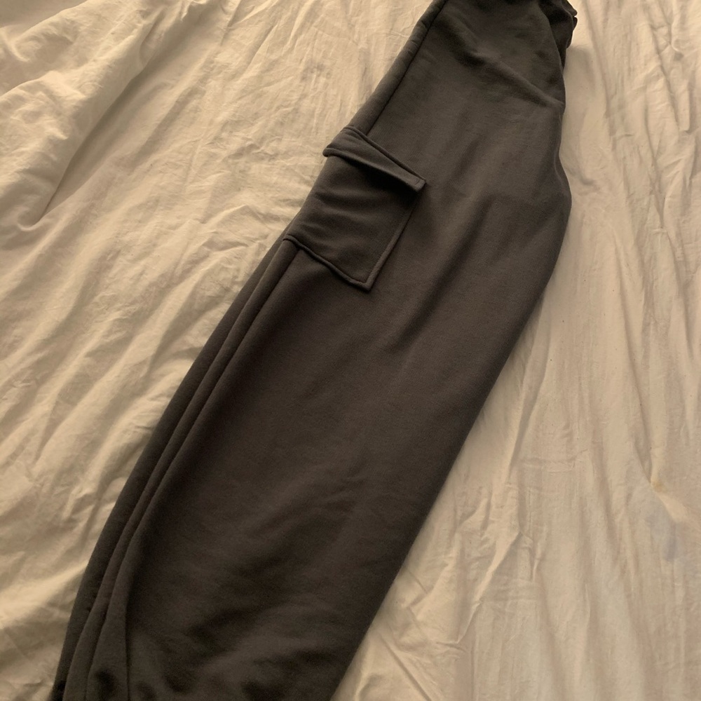 High waisted joggers by Pretty Little Thing - Picture 2 of 5
